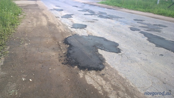 Счётная палата: Крупные подрядчики наживались на ремонте новгородских дорог