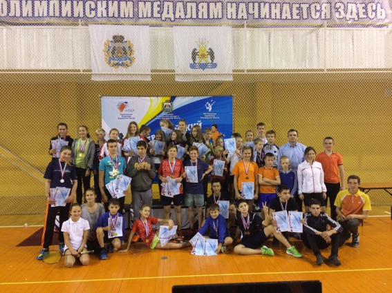 В Великом Новгороде впервые прошёл всероссийский турнир по бадминтону
