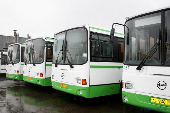 В автобусах Великого Новгорода предлагают установить видеорегистраторы