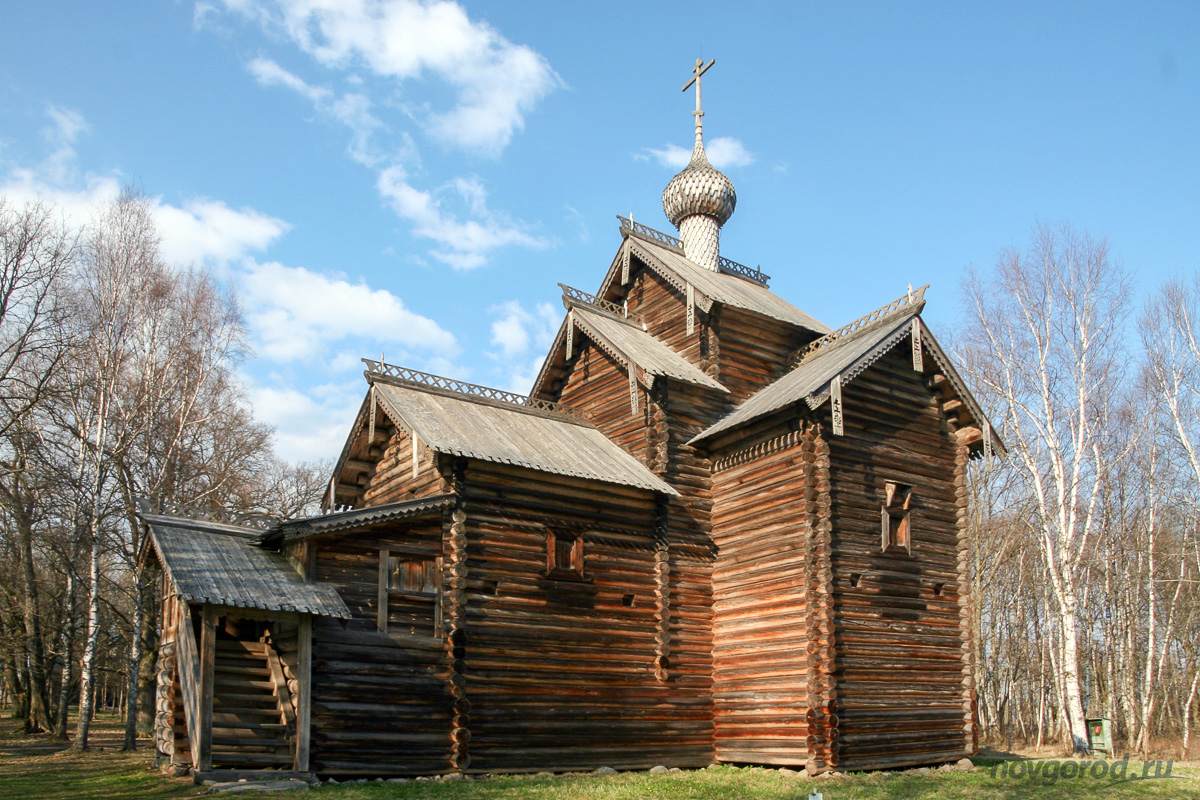 Никольская церковь из деревни Мякишево Хвойнинского района
