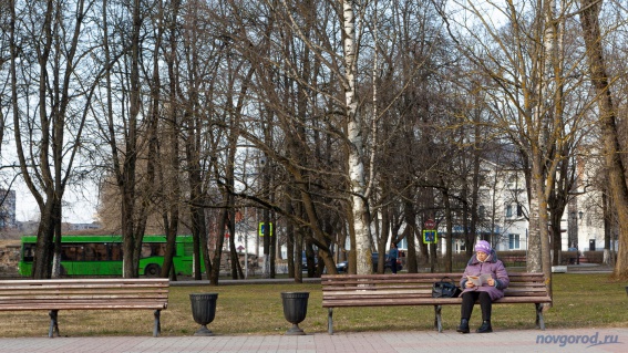 Пенсионерам начнут перечислять единовременные выплаты по 10 тысяч рублей