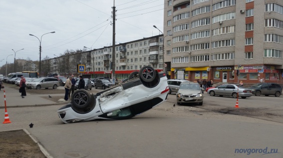 За девять месяцев на дорогах Новгородской области погибли 107 человек