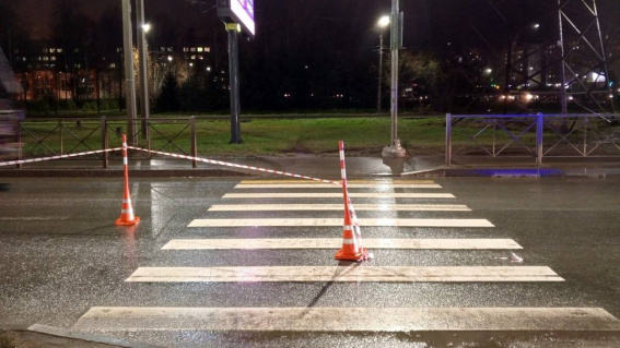 В Боровичах на пешеходном переходе сбили девочку-подростка