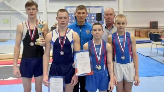 Новгородец Дмитрий Ефимов завоевал четыре золотых медали на первенстве СЗФО по спортивной гимнастике
