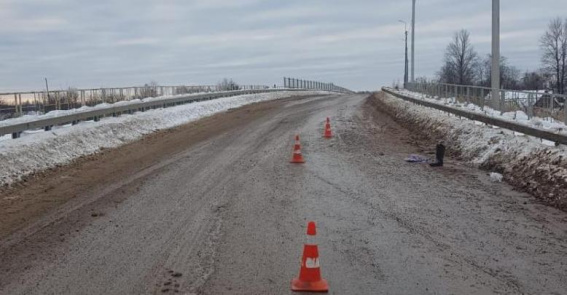 В Угловке водитель сбил пешехода и скрылся