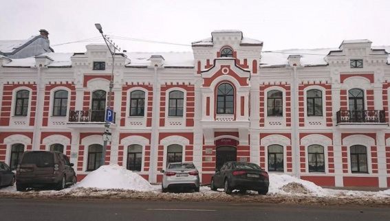 В Великом Новгороде отреставрировали фасад дома Сметаниной на Большой Московской
