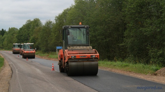 В Новгородском районе подрядчики приступили к ремонту трёх участков дорог