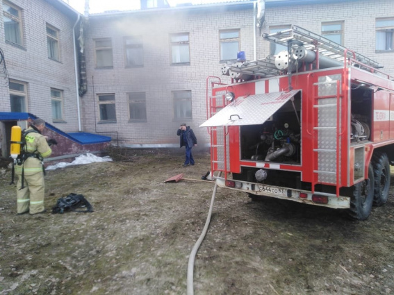На пожаре в Марёвской ЦРБ эвакуировали 35 человек