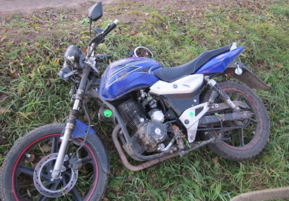В Новгородской области два мотоциклиста получили травмы в ДТП