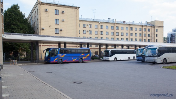 Автовокзал Санкт-Петербурга перестал продавать билеты до Великого Новгорода