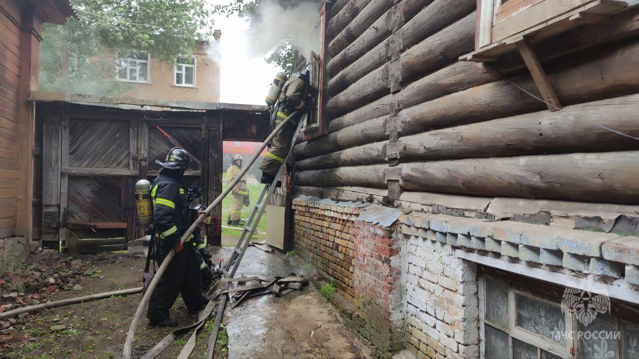 В Боровичах на пожаре погиб человек | 11.07.2023 | Великий Новгород -  БезФормата