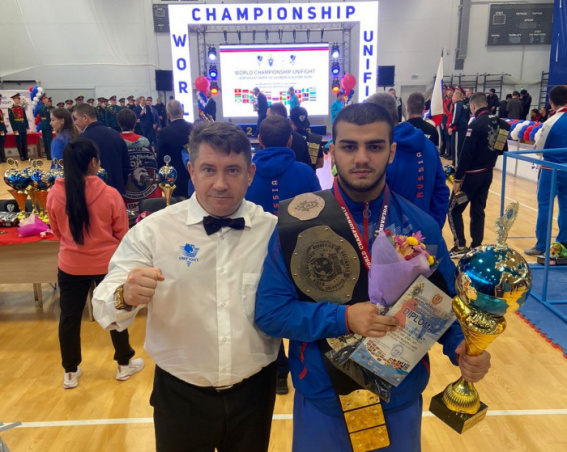 Новгородец Тигран Мирзоян стал чемпионом мира по универсальному бою