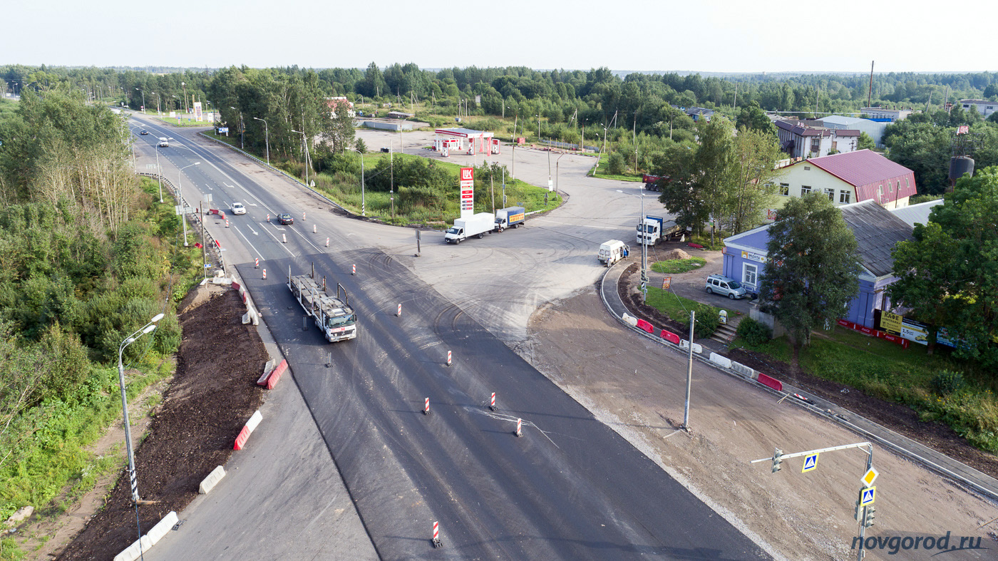 Дорога м 10. Реконструкция Валдая. Село Ушаки шоссе. Расширение территории фото.