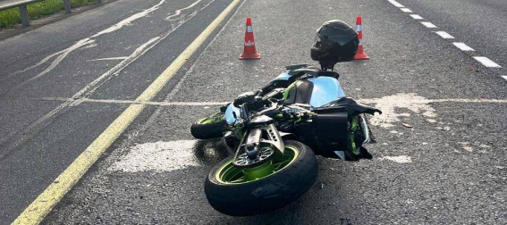 На подъезде к Великому Новгороду в ДТП пострадал мотоциклист