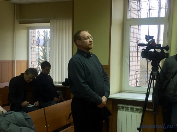 Суд оправдал Владимира Львовского по делу о демонстрации нацистской символики