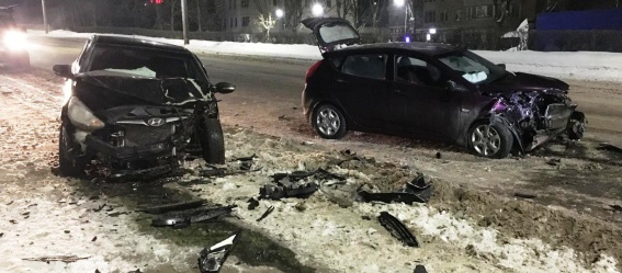 В Великом Новгороде на пешеходном переходе сбили женщину