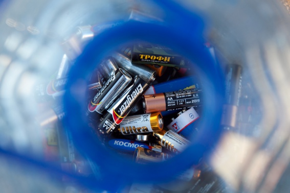 Новгородцам предлагают сдать старые батарейки в переработку