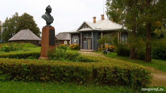 Музей-заповедник отметил 290-летие со дня рождения Александра Суворова