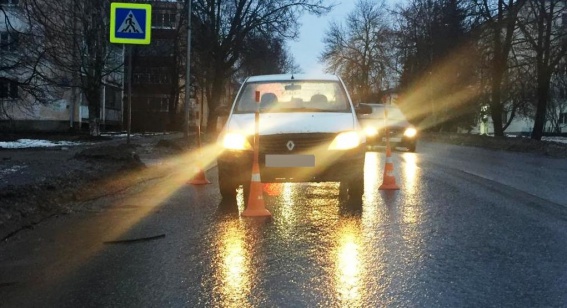 За сутки на пешеходных переходах Новгородской области сбили двух человек