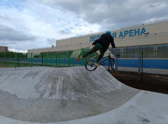 В Великом Новгороде открылся скейт-парк