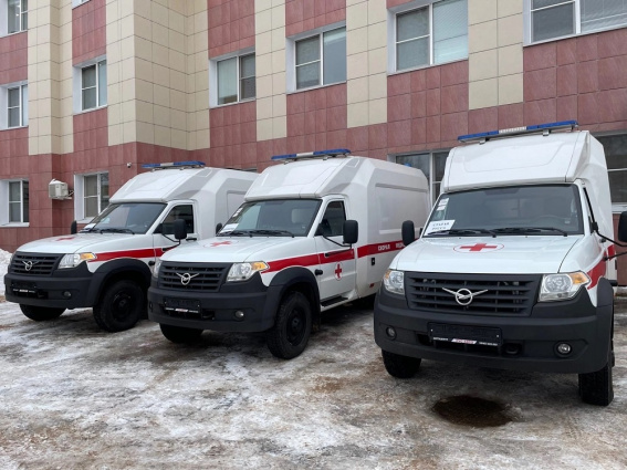 Новгородская станция скорой медицинской помощи получила новые автомобили