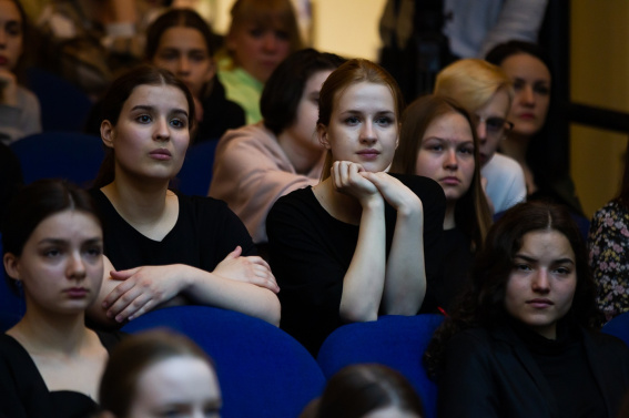 © МТС / ГИТИС