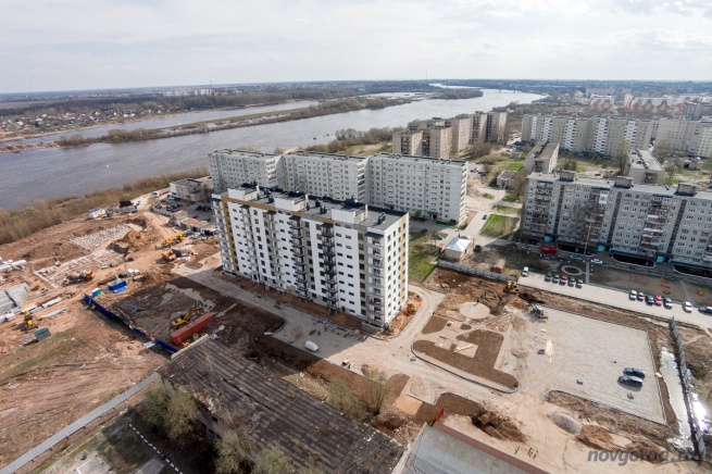 Первая очередь жилого комплекса «River House». © Фото из архива интернет-портала «Новгород.ру»