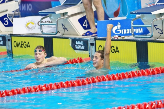 Новгородец Егор Бабинич завоевал три золотых медали на первенстве России по плаванию