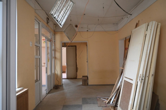 В Старой Руссе начался капитальный ремонт здания музыкальной школы