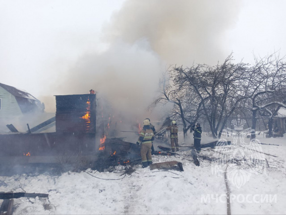 В Великом Новгороде на пожаре погиб пенсионер