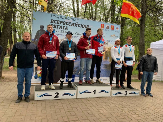 Новгородцы завоевали серебряные медали на всероссийских соревнованиях по гребному спорту