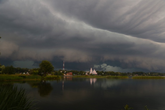 В Новгородской области ожидается штормовой ветер