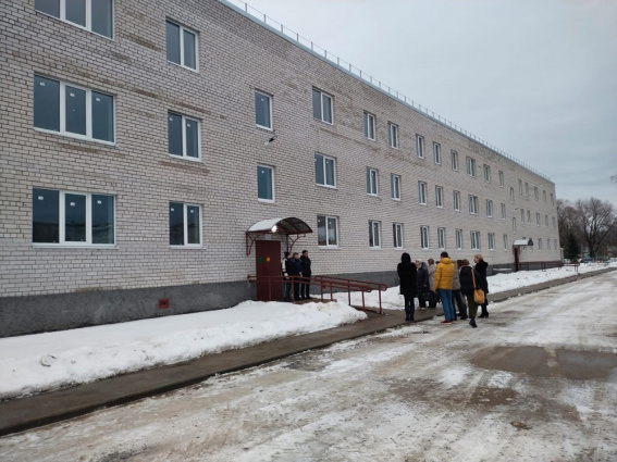 В посёлке Пролетарий переселенцы из аварийного жилья получили ключи от новых квартир