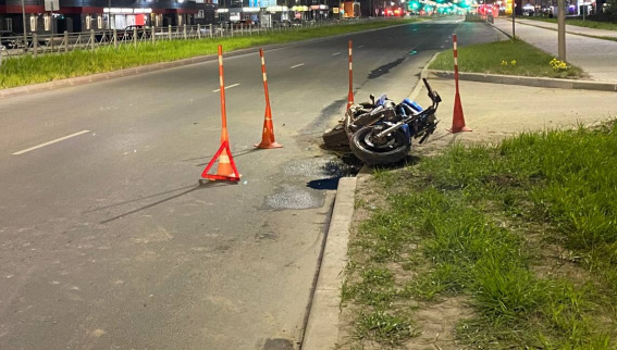 В Великом Новгороде мотоциклист пострадал в ДТП