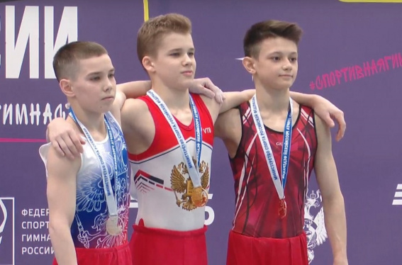 Новгородец Дмитрий Ефимов стал серебряным призёром первенства страны по спортивной гимнастике