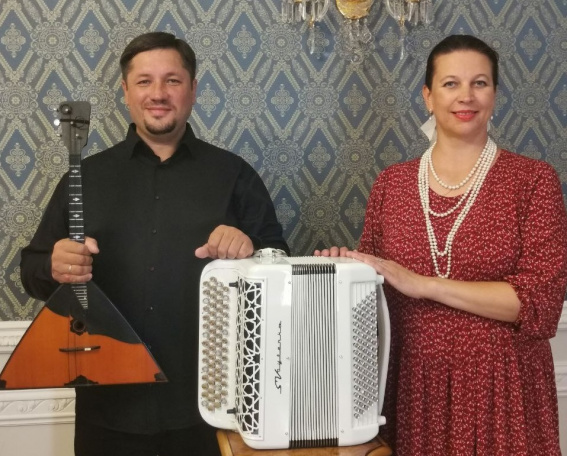 Новгородские музыканты Илларион и Лариса Назины стали лауреатами международного конкурса «Виват, баян!»