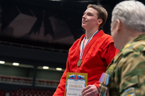 Новгородский самбист завоевал бронзу на всероссийских соревнованиях