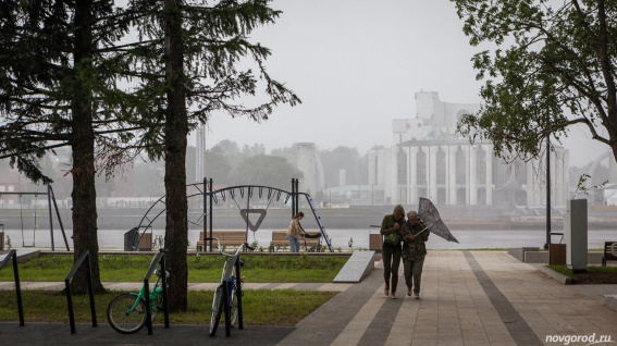 Сильные дожди и порывистый ветер ожидаются в Новгородской области
