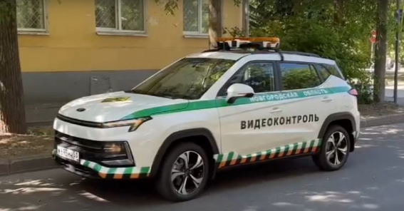 В Великом Новгороде появился автомобиль, фиксирующий нарушения правил дорожного движения