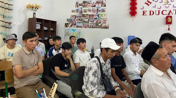 Вступительные экзамены НовГУ сдали более 200 абитуриентов из Таджикистана