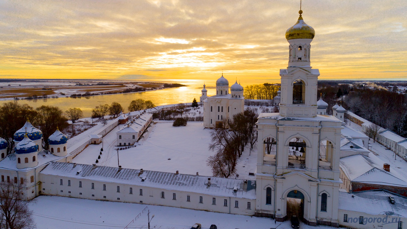 Юрьев монастырь Великий Новгород зимой