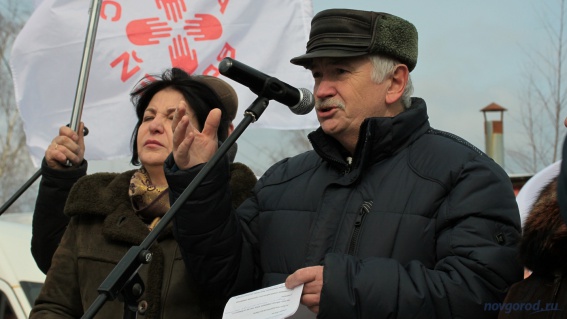 Юрий Коровин выступает на митинге в Окуловке в марте 2019 года. © Фото из архива интернет-портала «Новгород.ру»