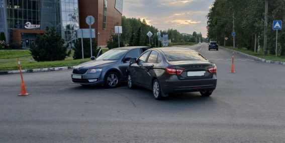 В Великом Новгороде в ДТП пострадала женщина