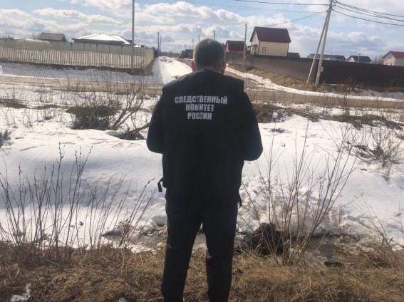 В Новгородском районе дачник обнаружил тело мужчины. Проводится доследственная проверка