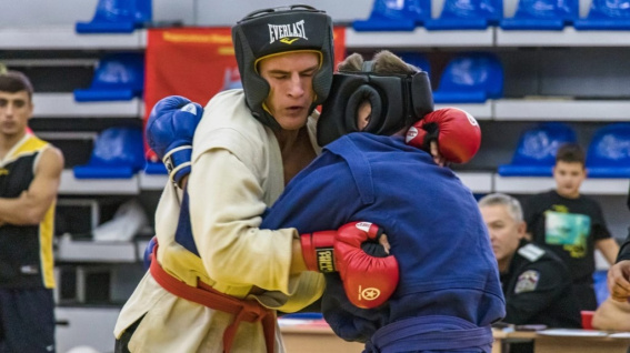 В новгородском турнире «Чистый ковёр» впервые поучаствовали тайские боксёры