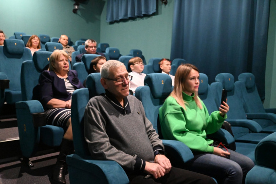 В Старой Руссе открылся модернизированный кинозал