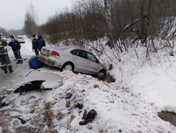 В ДТП на дороге Зуево — Новая Ладога погибла женщина-водитель