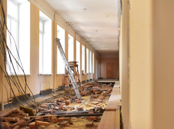 Капитальный ремонт лицея-интерната в Великом Новгороде планируют завершить до 1 сентября