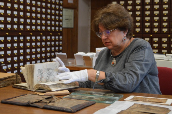 В фондах Новгородского музея-заповедника нашли пергаменную книгу XIV века