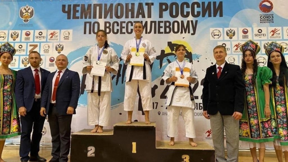 Новгородская студентка завоевала серебро первенства мира по карате